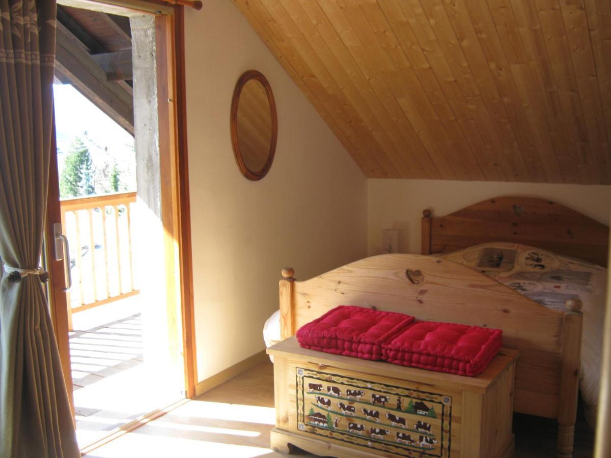 Le Petit Randonneur Bed & Breakfast Briancon  Exterior photo
