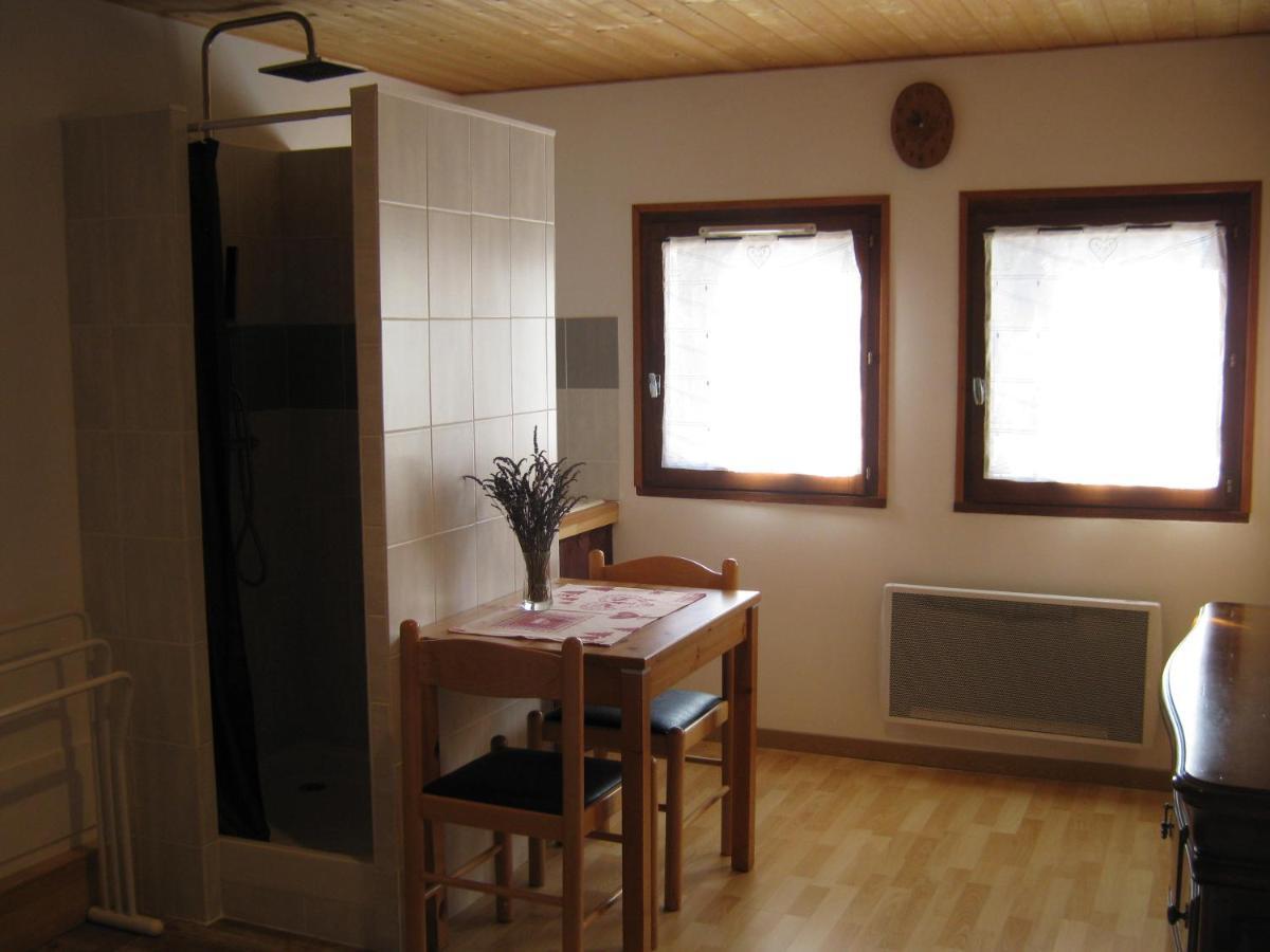 Le Petit Randonneur Bed & Breakfast Briancon  Exterior photo