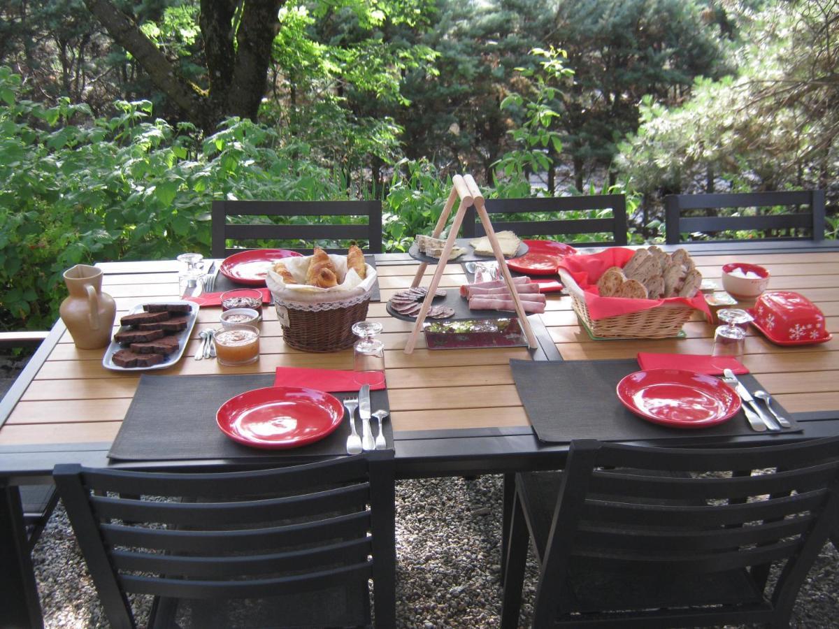 Le Petit Randonneur Bed & Breakfast Briancon  Exterior photo